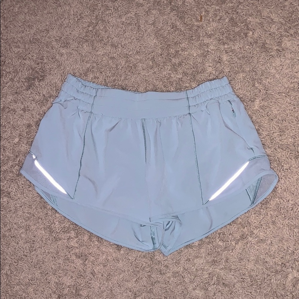 Lululemon Hotty Hot 2.5 Shorts